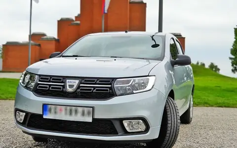 Dacia Sandero rent a car Kragujevac